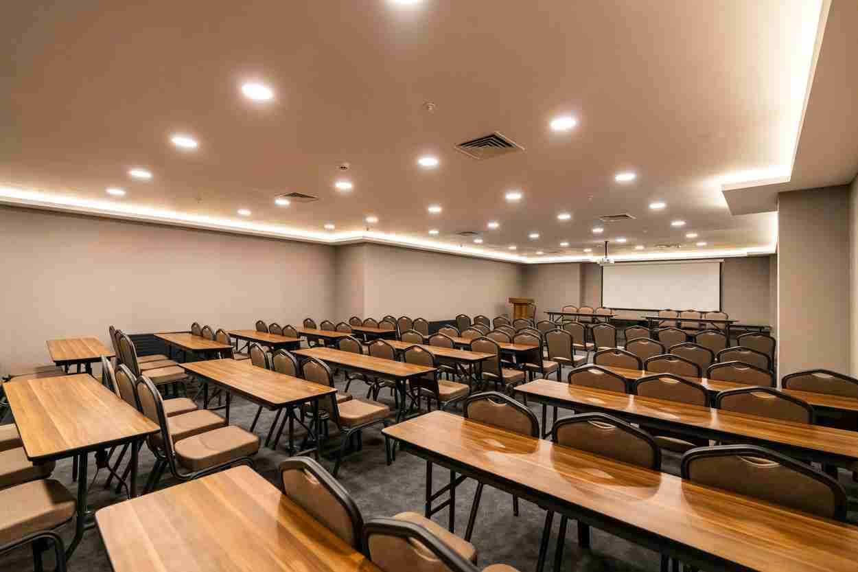 Konferans Salonu